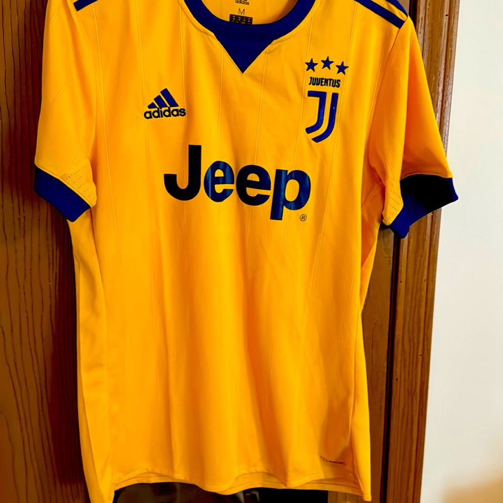 Men’s medium adidas jeep soccer jersey